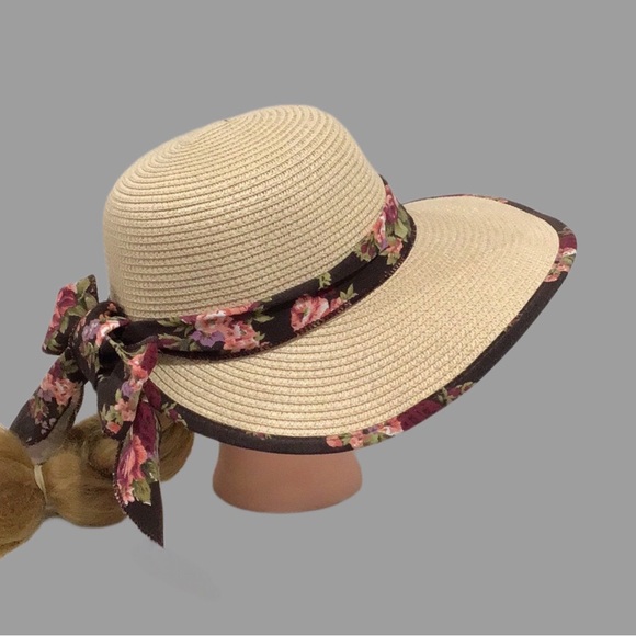 NEW Royal Road Beach Hat, Wide Front Brim, Tie Bow Back, Packable, Cream Color - Picture 2 of 10